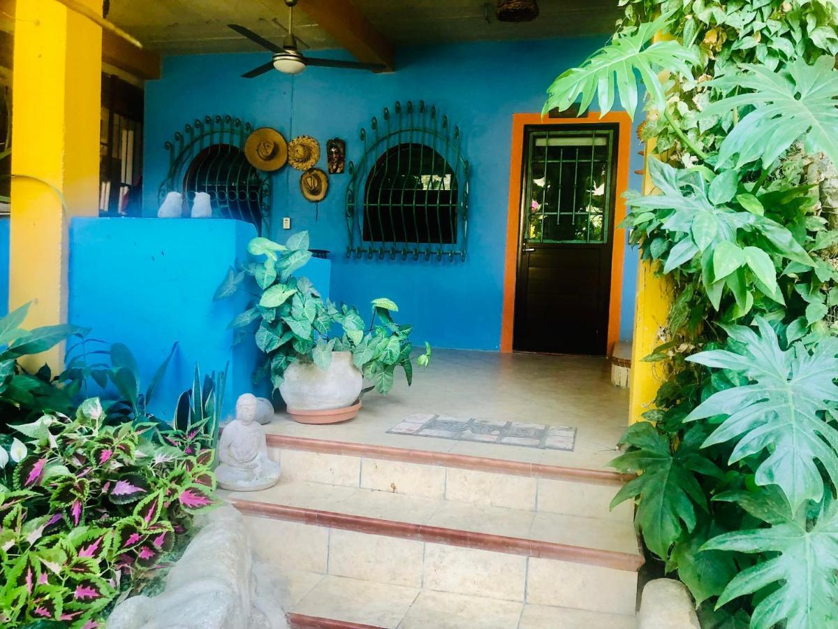 Casa Cereza Apartments Puerto Vallarta Exteriör bild